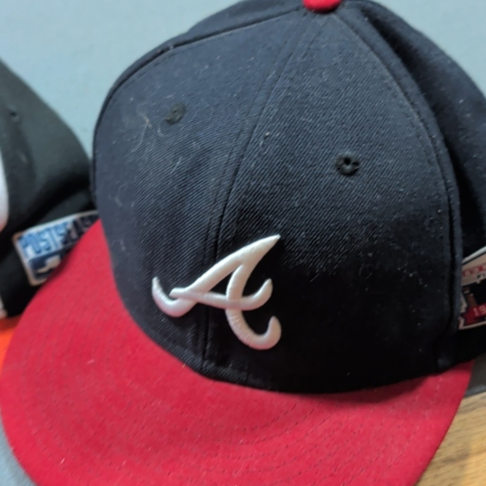 Baseball Team Logo Caps - Picture 2 of 8